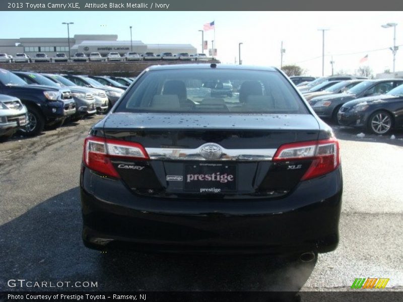 Attitude Black Metallic / Ivory 2013 Toyota Camry XLE