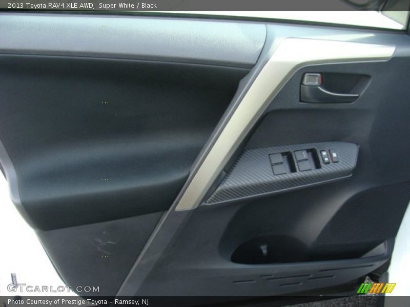 Super White / Black 2013 Toyota RAV4 XLE AWD