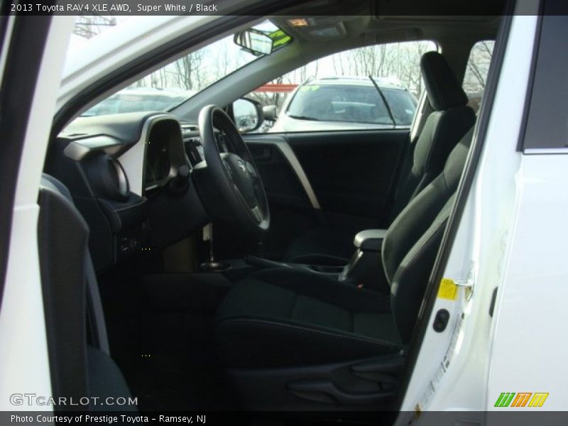 Super White / Black 2013 Toyota RAV4 XLE AWD