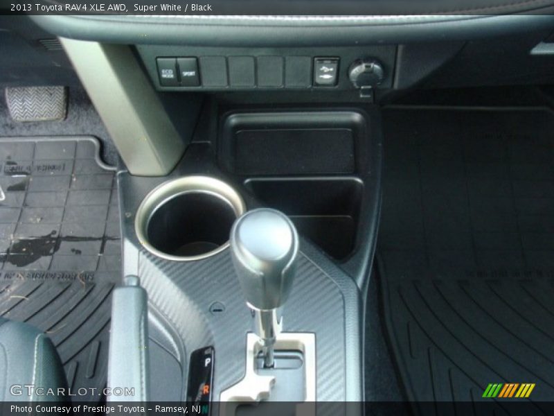 Super White / Black 2013 Toyota RAV4 XLE AWD