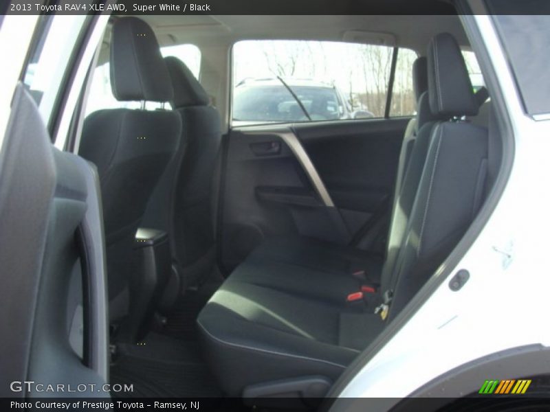 Super White / Black 2013 Toyota RAV4 XLE AWD