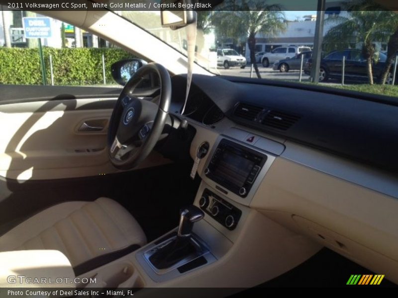 White Gold Metallic / Cornsilk Beige/Black 2011 Volkswagen CC Sport