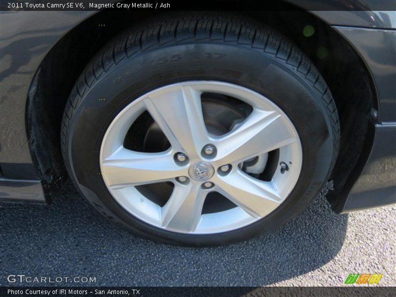 Magnetic Gray Metallic / Ash 2011 Toyota Camry SE V6