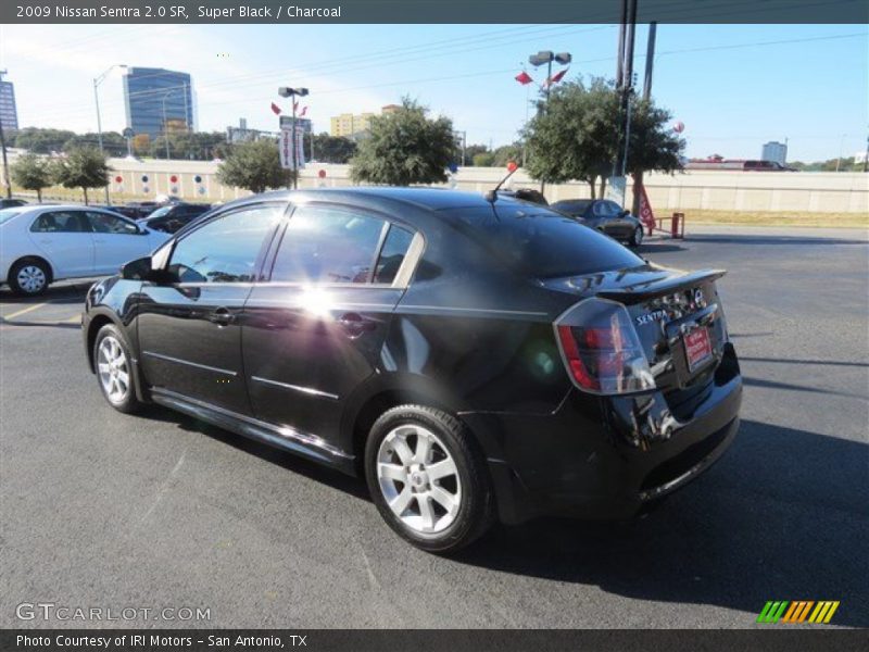 Super Black / Charcoal 2009 Nissan Sentra 2.0 SR