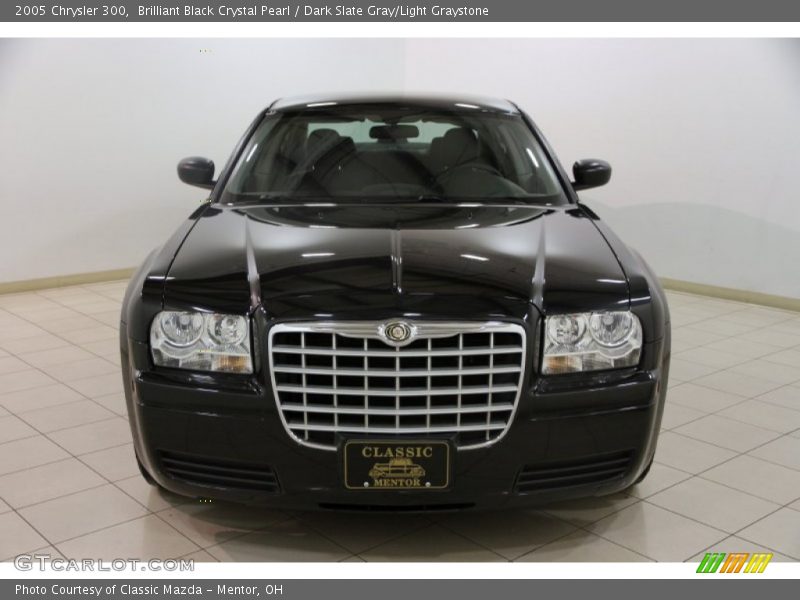 Brilliant Black Crystal Pearl / Dark Slate Gray/Light Graystone 2005 Chrysler 300