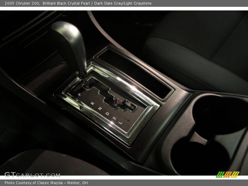 Brilliant Black Crystal Pearl / Dark Slate Gray/Light Graystone 2005 Chrysler 300