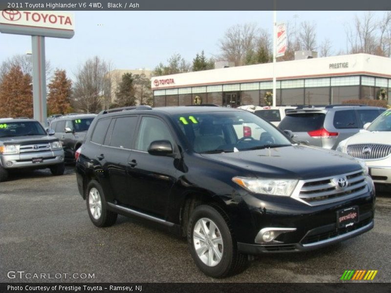 Black / Ash 2011 Toyota Highlander V6 4WD