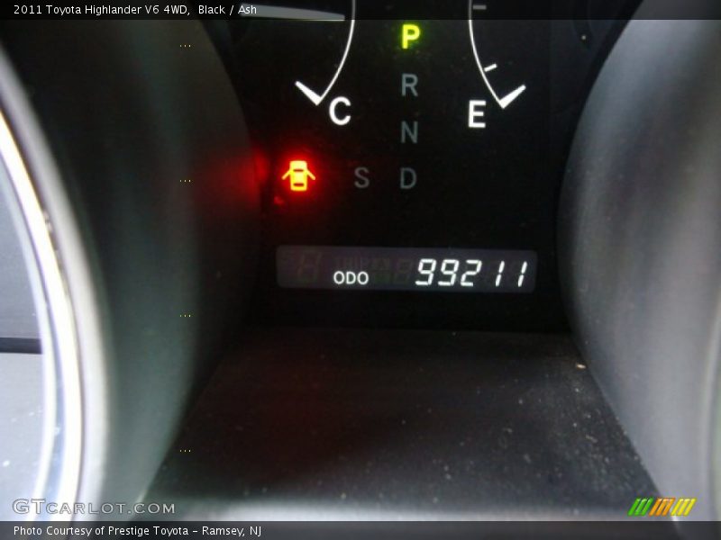 Black / Ash 2011 Toyota Highlander V6 4WD