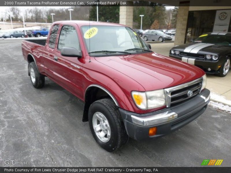 Front 3/4 View of 2000 Tacoma PreRunner Extended Cab