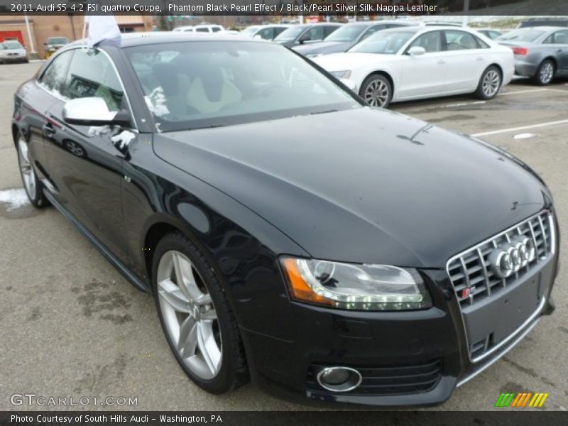 Front 3/4 View of 2011 S5 4.2 FSI quattro Coupe