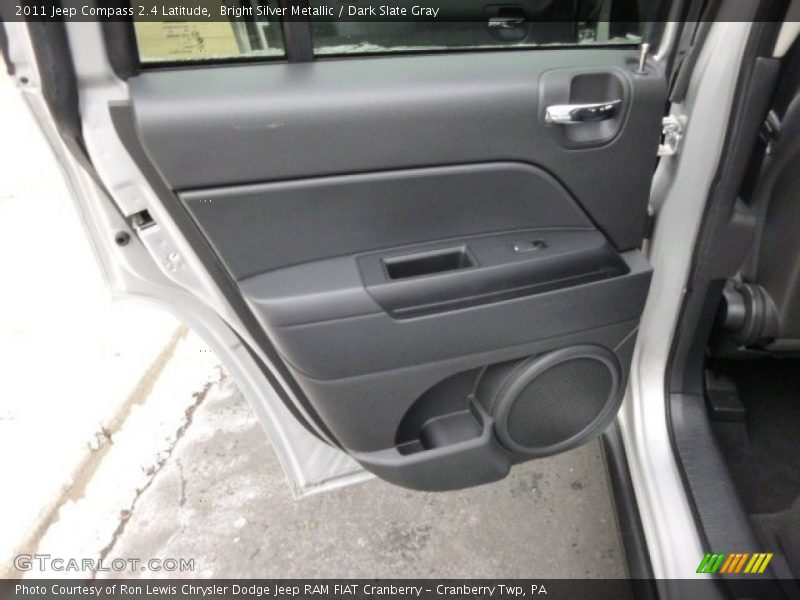 Bright Silver Metallic / Dark Slate Gray 2011 Jeep Compass 2.4 Latitude