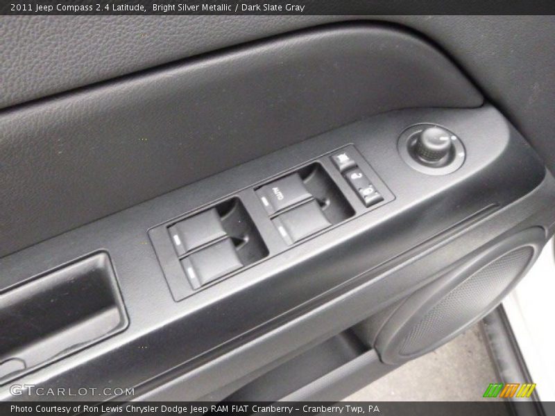 Bright Silver Metallic / Dark Slate Gray 2011 Jeep Compass 2.4 Latitude