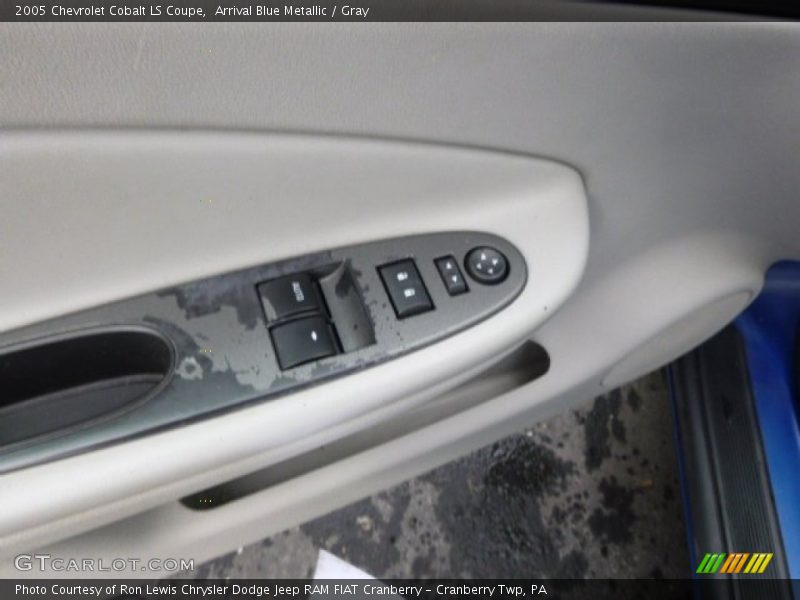 Arrival Blue Metallic / Gray 2005 Chevrolet Cobalt LS Coupe