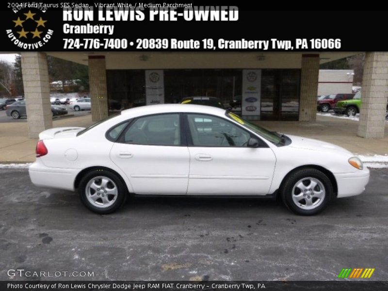 Vibrant White / Medium Parchment 2004 Ford Taurus SES Sedan