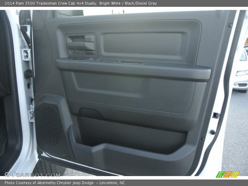 Bright White / Black/Diesel Gray 2014 Ram 3500 Tradesman Crew Cab 4x4 Dually