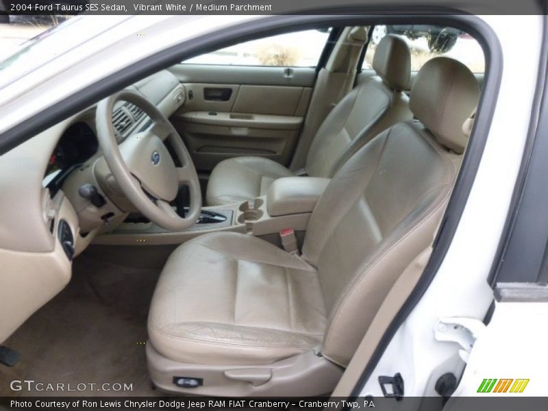 Vibrant White / Medium Parchment 2004 Ford Taurus SES Sedan