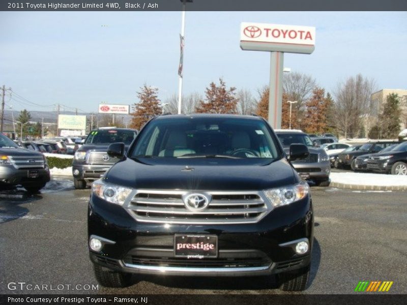 Black / Ash 2011 Toyota Highlander Limited 4WD