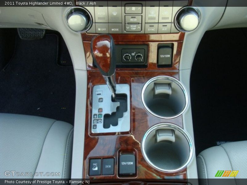 Black / Ash 2011 Toyota Highlander Limited 4WD