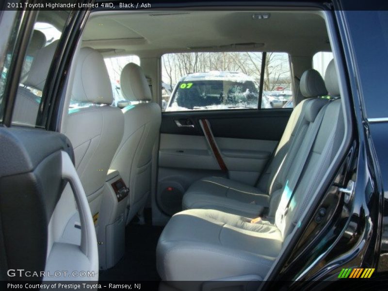 Black / Ash 2011 Toyota Highlander Limited 4WD