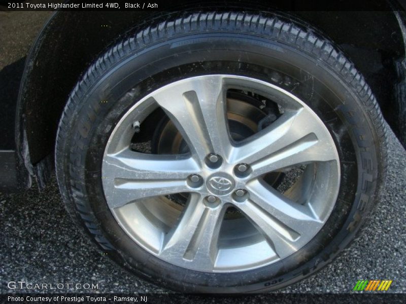 Black / Ash 2011 Toyota Highlander Limited 4WD