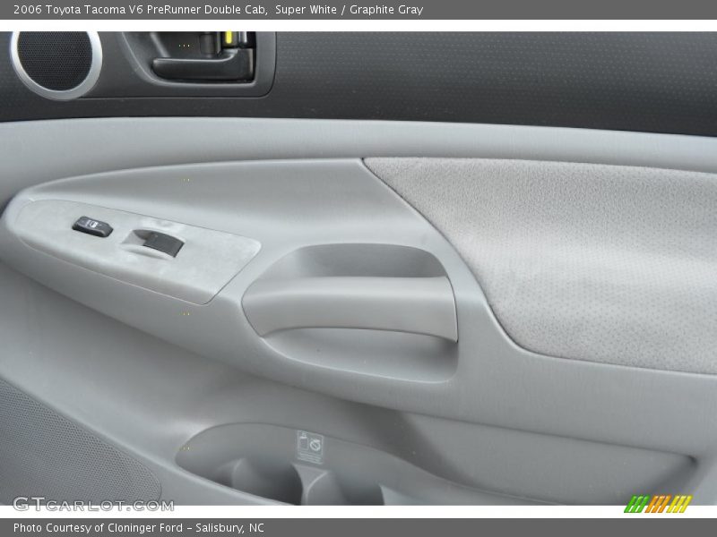 Super White / Graphite Gray 2006 Toyota Tacoma V6 PreRunner Double Cab