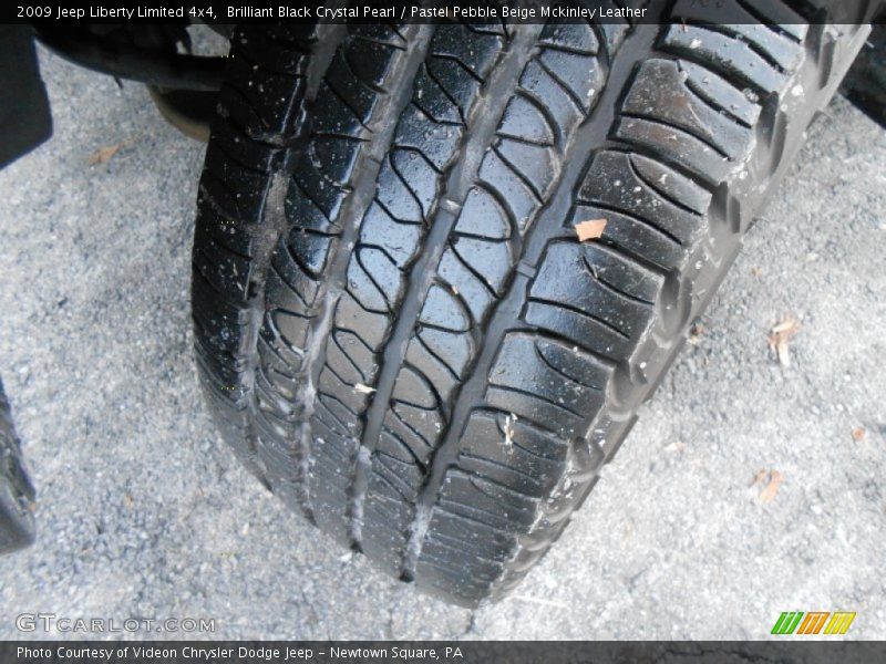 Brilliant Black Crystal Pearl / Pastel Pebble Beige Mckinley Leather 2009 Jeep Liberty Limited 4x4
