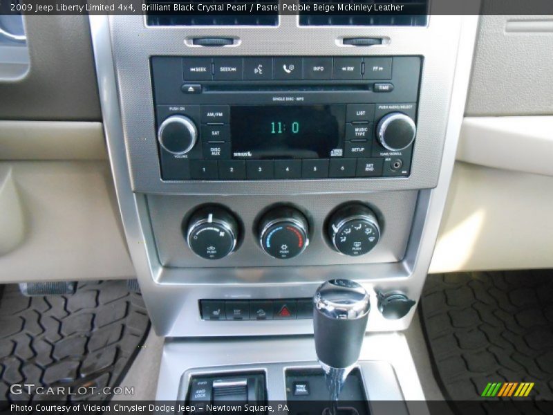 Brilliant Black Crystal Pearl / Pastel Pebble Beige Mckinley Leather 2009 Jeep Liberty Limited 4x4