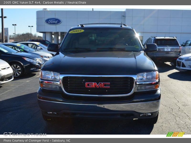 Carbon Metallic / Neutral/Shale 2005 GMC Yukon SLT 4x4