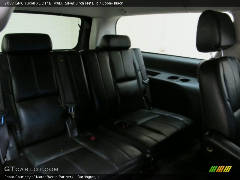 Silver Birch Metallic / Ebony Black 2007 GMC Yukon XL Denali AWD