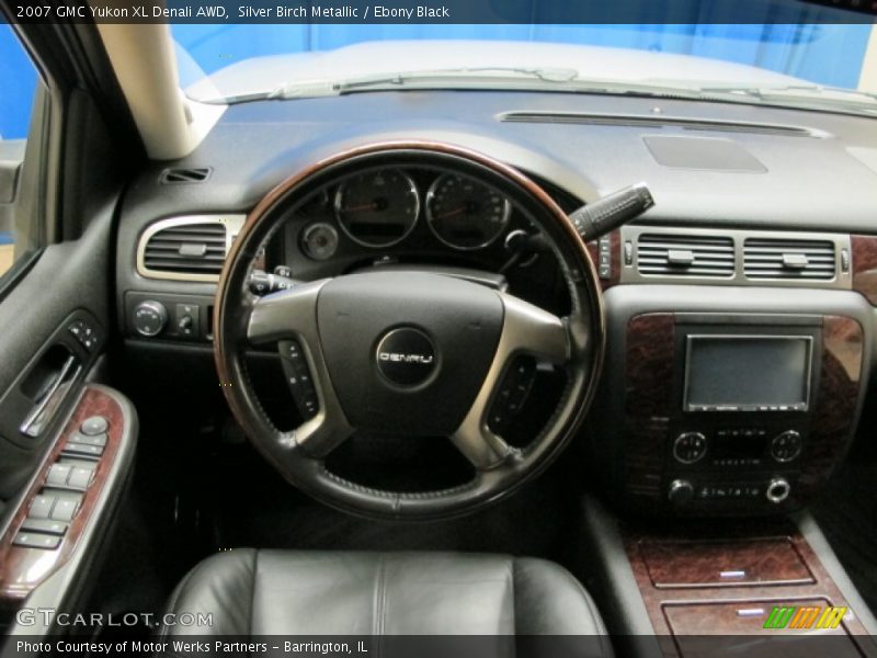 Silver Birch Metallic / Ebony Black 2007 GMC Yukon XL Denali AWD
