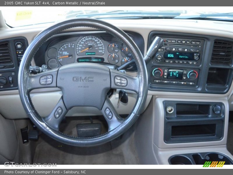 Carbon Metallic / Neutral/Shale 2005 GMC Yukon SLT 4x4