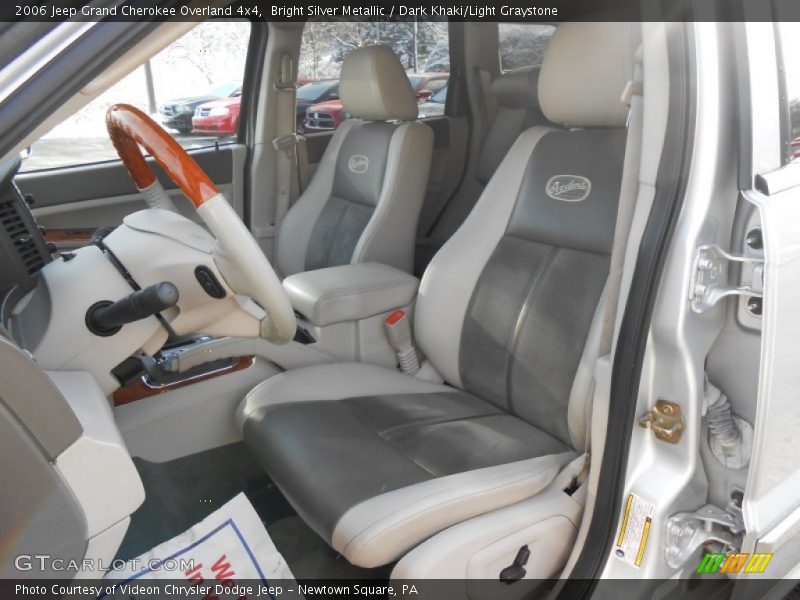 Front Seat of 2006 Grand Cherokee Overland 4x4