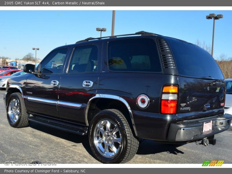 Carbon Metallic / Neutral/Shale 2005 GMC Yukon SLT 4x4
