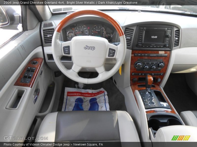 Dashboard of 2006 Grand Cherokee Overland 4x4