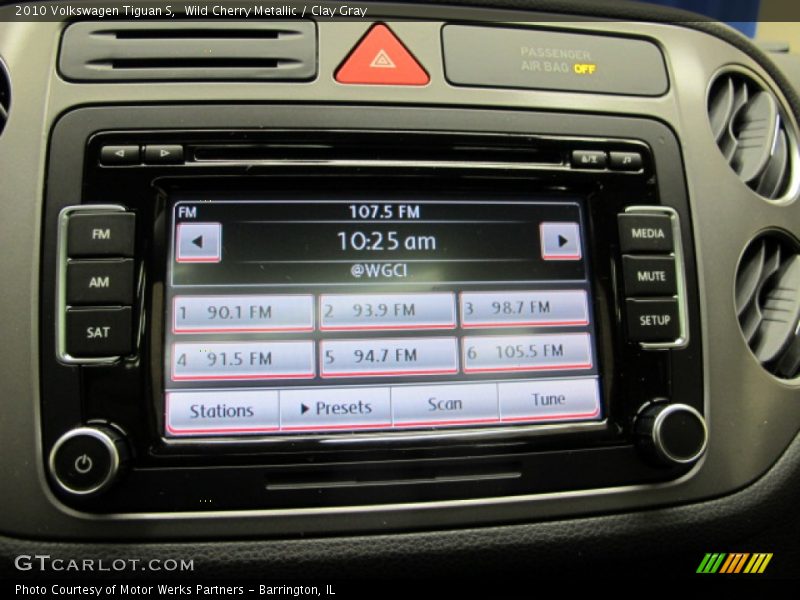 Wild Cherry Metallic / Clay Gray 2010 Volkswagen Tiguan S