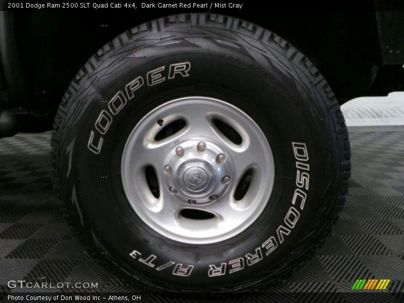 Dark Garnet Red Pearl / Mist Gray 2001 Dodge Ram 2500 SLT Quad Cab 4x4