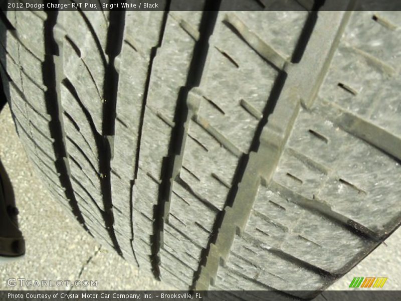 Bright White / Black 2012 Dodge Charger R/T Plus