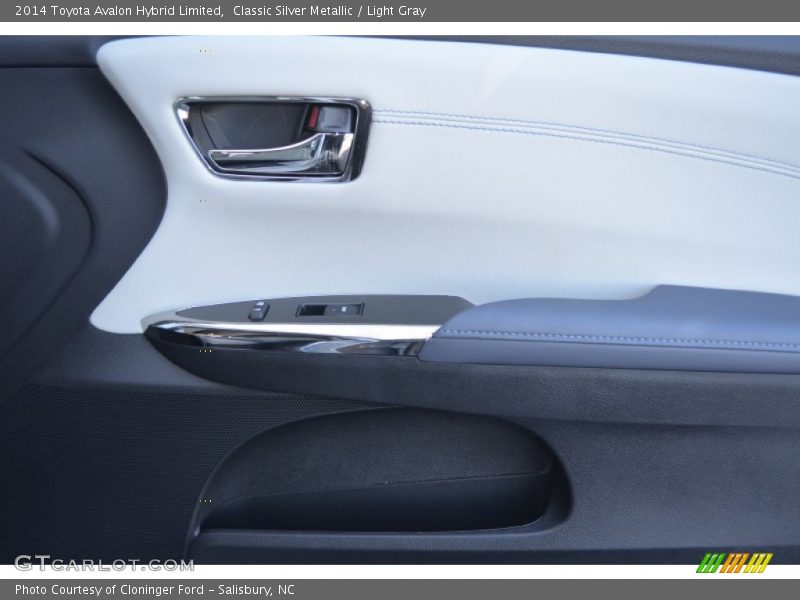 Classic Silver Metallic / Light Gray 2014 Toyota Avalon Hybrid Limited