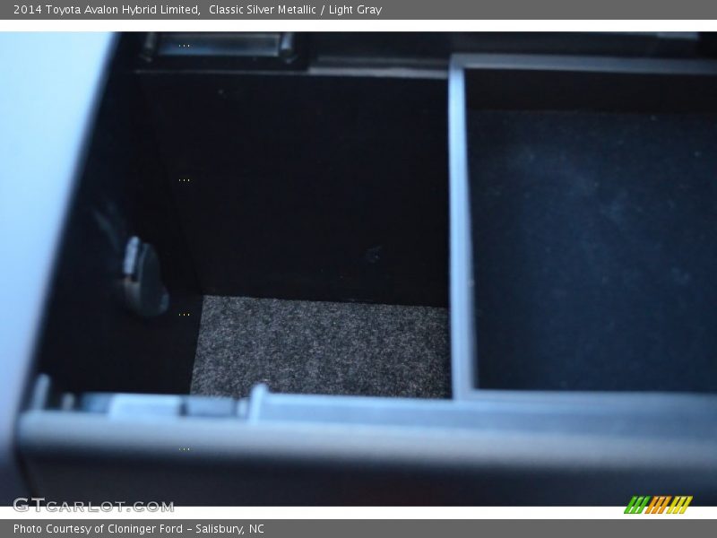 Classic Silver Metallic / Light Gray 2014 Toyota Avalon Hybrid Limited