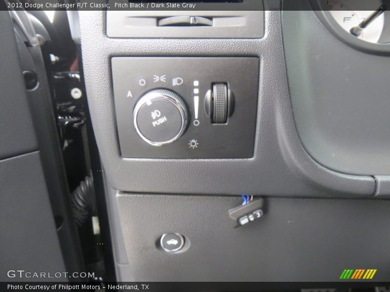 Pitch Black / Dark Slate Gray 2012 Dodge Challenger R/T Classic