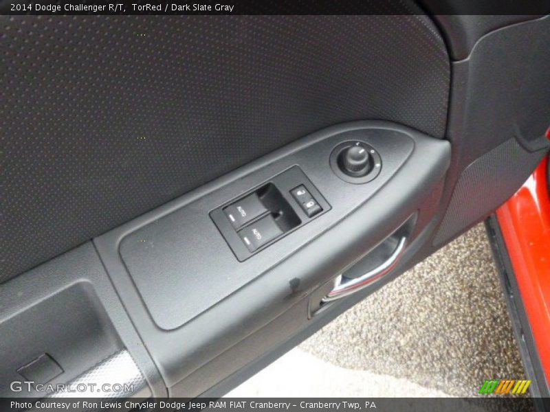 TorRed / Dark Slate Gray 2014 Dodge Challenger R/T
