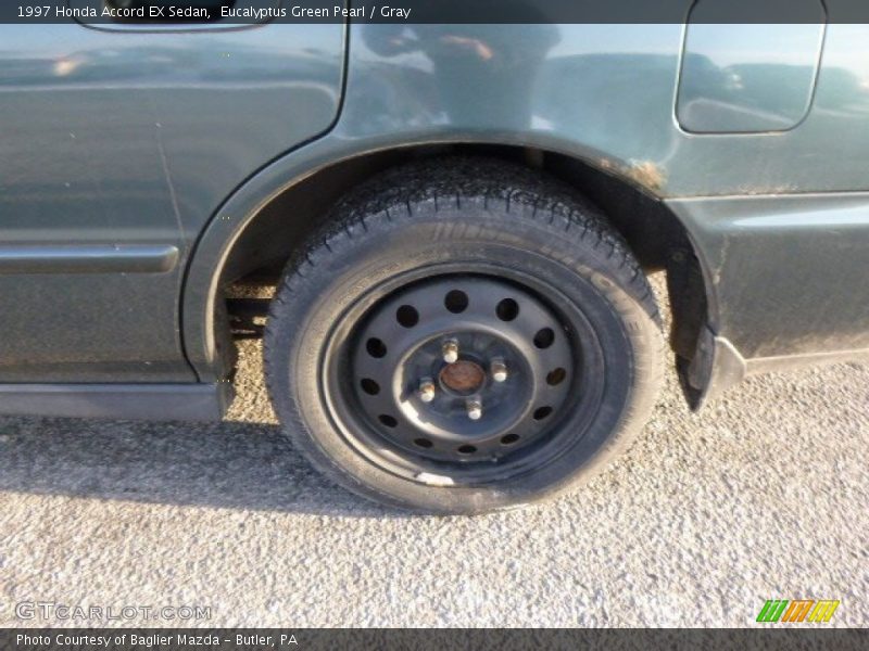 Eucalyptus Green Pearl / Gray 1997 Honda Accord EX Sedan