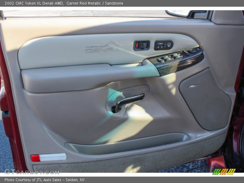 Garnet Red Metallic / Sandstone 2002 GMC Yukon XL Denali AWD