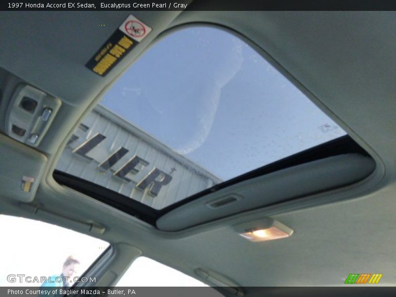 Eucalyptus Green Pearl / Gray 1997 Honda Accord EX Sedan