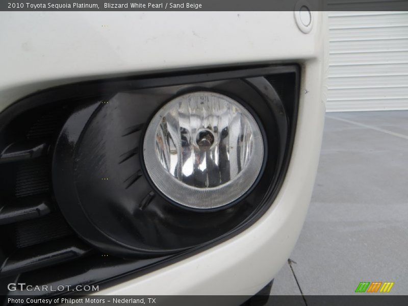 Blizzard White Pearl / Sand Beige 2010 Toyota Sequoia Platinum