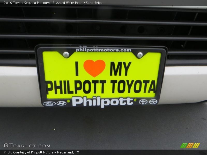Blizzard White Pearl / Sand Beige 2010 Toyota Sequoia Platinum