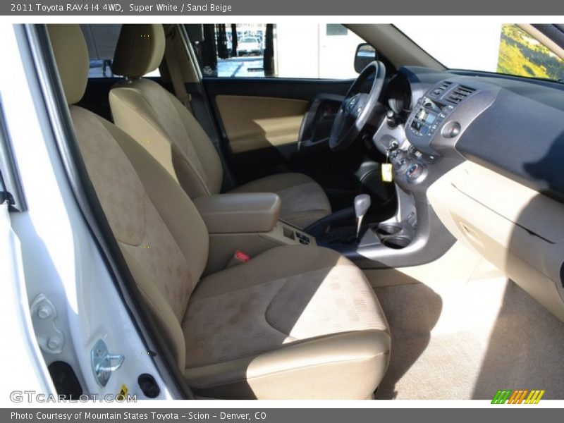 Super White / Sand Beige 2011 Toyota RAV4 I4 4WD