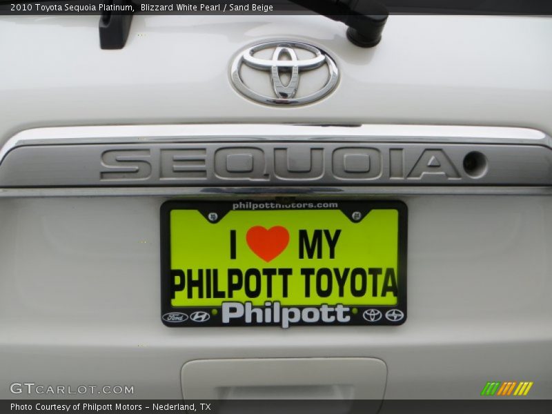Blizzard White Pearl / Sand Beige 2010 Toyota Sequoia Platinum