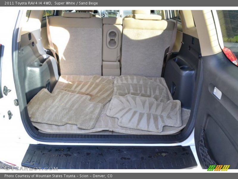 Super White / Sand Beige 2011 Toyota RAV4 I4 4WD