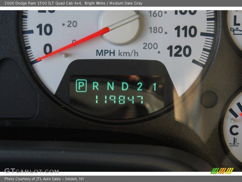 Bright White / Medium Slate Gray 2006 Dodge Ram 1500 SLT Quad Cab 4x4